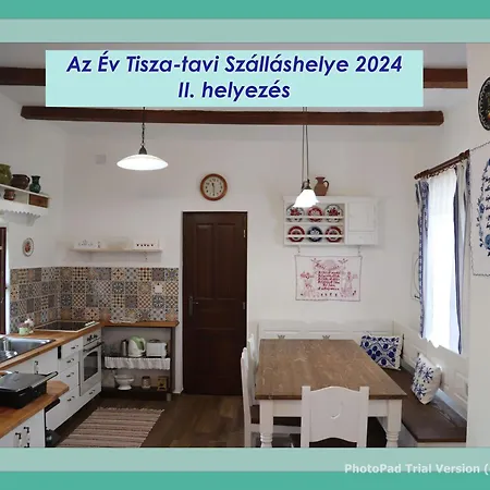 Tulipanos Pihenohaz Holiday home *