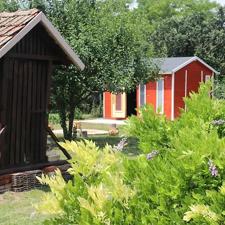 Holiday home Tulipanos Pihenohaz